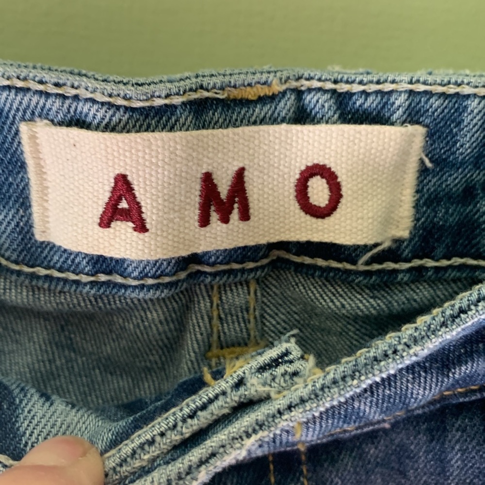 AMO Jeans - Picture 2 of 5